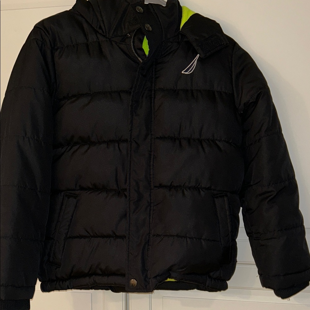 Puffer jacket for snow or rain boys small (8)
In excellent condition!